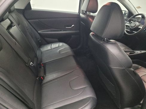 Used 2023 Hyundai Elantra Limited FWD image 19