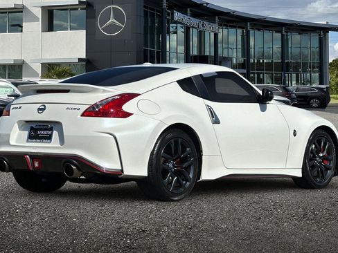 Used 2016 Nissan 370Z NISMO image 4