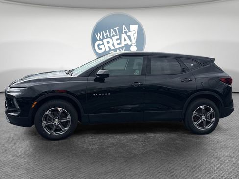 Used 2023 Chevrolet Blazer LT AWD/4WD image 7