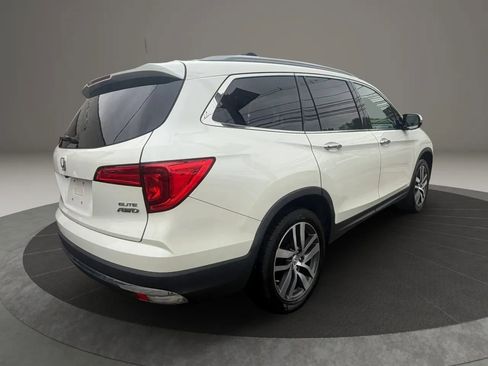 Used 2017 Honda Pilot Elite image 5