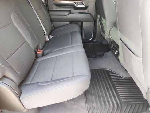 Used 2024 Chevrolet Silverado 1500 LT AWD/4WD image 25