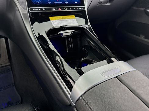 Certified 2025 Mercedes-Benz GLC 300 GLC 300 image 6