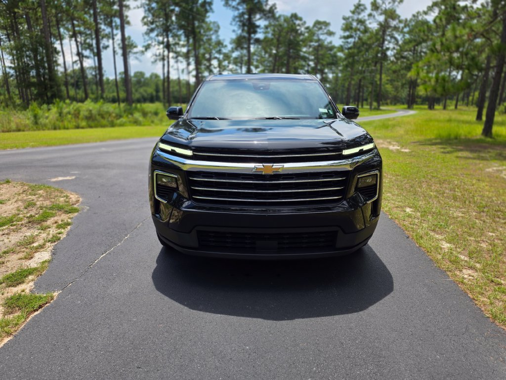 Used 2026 Chevrolet Traverse LT w/ Driver Confidence Package FWD image 8