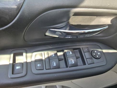 Used 2016 Dodge Grand Caravan SXT w/ Security Group FWD image 22