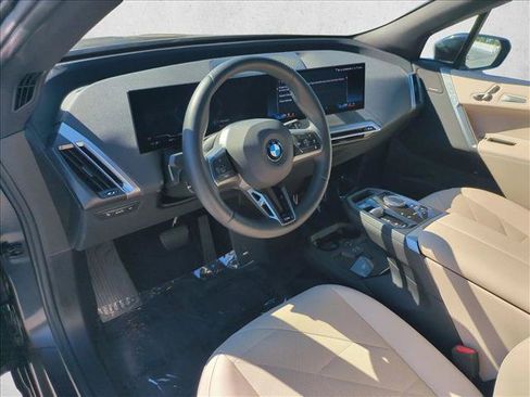 Used 2025 BMW iX xDrive50 w/ Sport Package AWD/4WD image 10