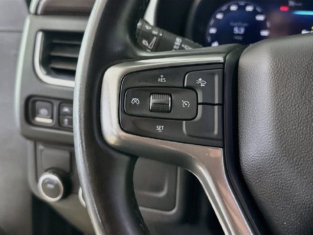 Used 2023 Chevrolet Suburban LT RWD image 13