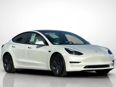 Used 2022 Tesla Model 3 image 18