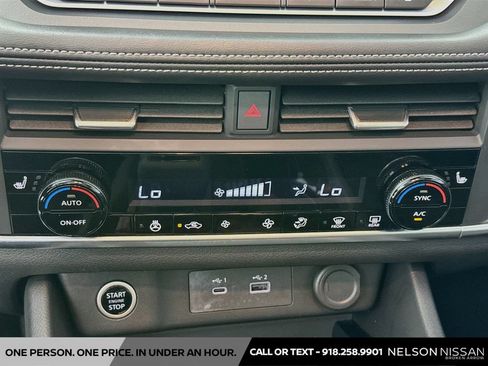 Certified 2023 Nissan Rogue SV w/ SV Premium B Package AWD/4WD image 15