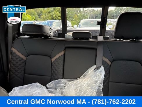 New 2026 GMC Canyon Denali AWD/4WD image 21