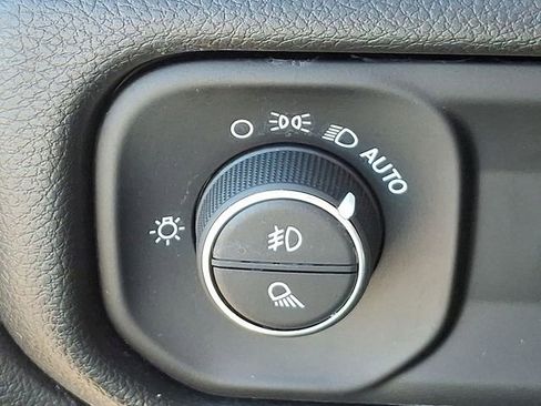 Used 2025 RAM 3500 Tradesman w/ Chrome Appearance Group image 23