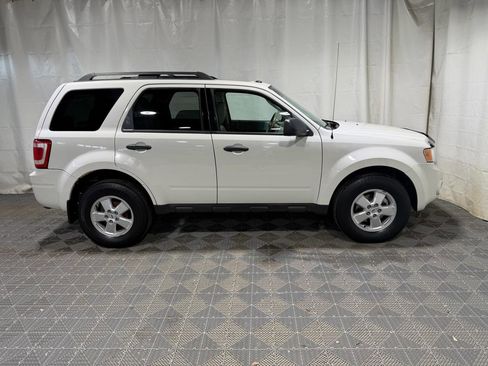 Used 2009 Ford Escape XLT AWD/4WD image 9