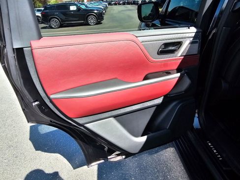 New 2025 INFINITI QX80 Autograph image 23