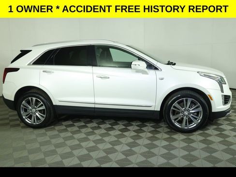 Used 2023 Cadillac XT5 Premium Luxury w/ LPO, Floor Liner Package AWD/4WD image 3