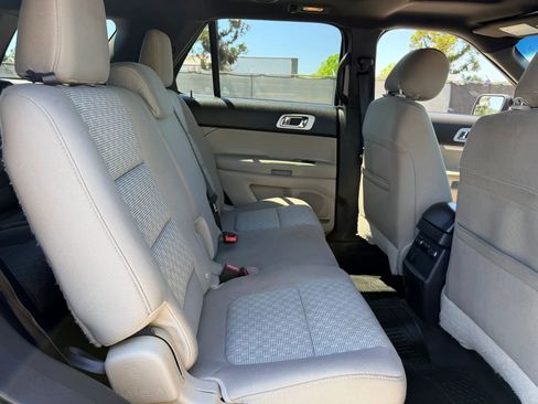 Used 2013 Ford Explorer XLT image 20