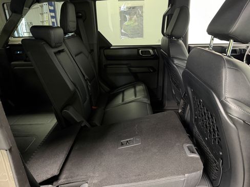 Used 2025 Ford Bronco Badlands AWD/4WD image 25