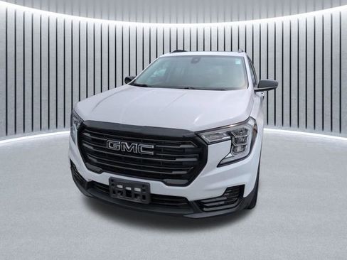 Used 2023 GMC Terrain SLE w/ Driver Convenience Package AWD/4WD image 15