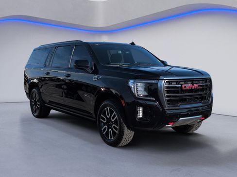 Used 2022 GMC Yukon XL AT4 w/ Max Trailering Package image 10