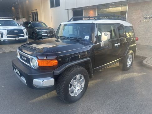 Used 2007 Toyota FJ Cruiser 4WD image 1