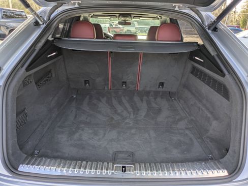 Used 2021 Audi SQ8 Prestige w/ Prestige Package image 17