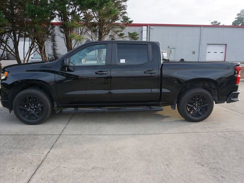Used 2024 Chevrolet Silverado 1500 RST AWD/4WD image 19