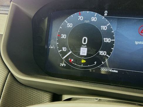 New 2026 Land Rover Discovery Dynamic SE image 13