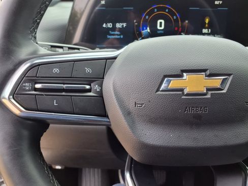 Used 2025 Chevrolet Equinox LT FWD image 25