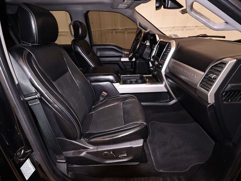 Certified 2019 Ford F350 Lariat w/ Lariat Ultimate Package AWD/4WD image 21