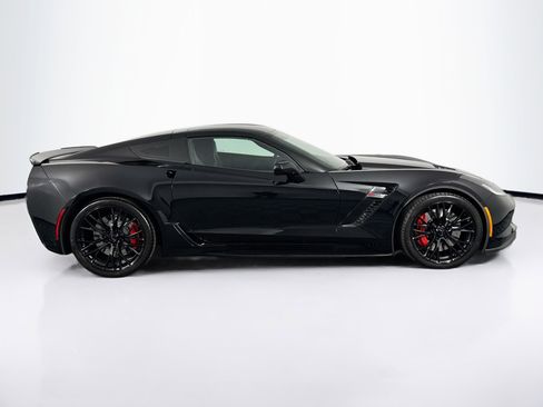 Used 2019 Chevrolet Corvette Z06 RWD image 12
