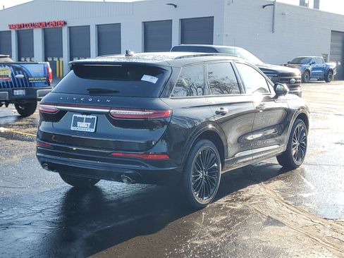 New 2026 Lincoln Corsair Premiere image 4