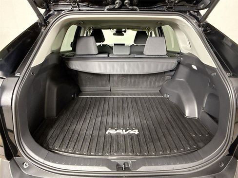 Used 2025 Toyota RAV4 XLE w/ Convenience Package AWD/4WD image 26