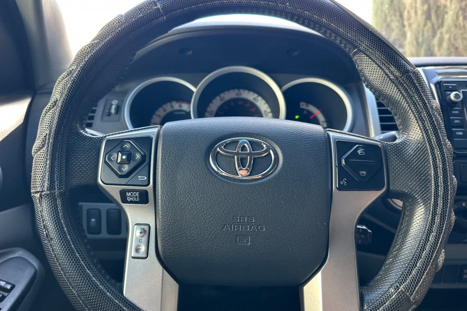 Used 2015 Toyota Tacoma 4x4 Double Cab w/ TRD Sport Package image 23