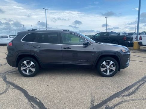 Used 2020 Jeep Cherokee Limited AWD/4WD image 2