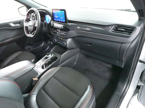 Used 2025 Ford Escape ST-Line AWD/4WD image 31