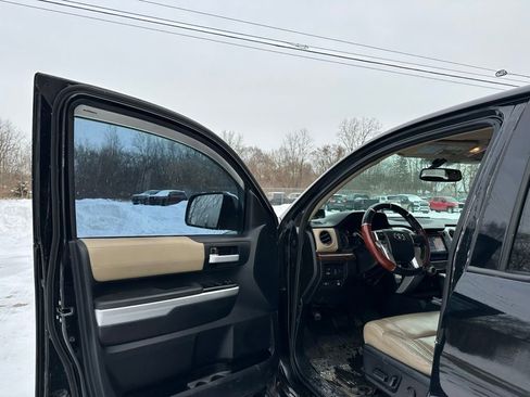 Used 2014 Toyota Tundra Limited image 11
