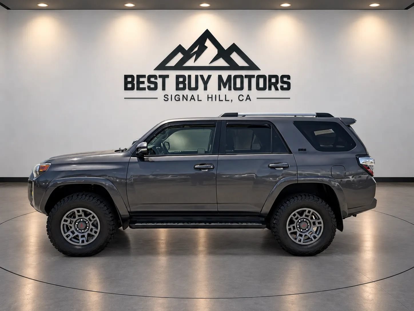 Used 2020 Toyota 4Runner SR5 Premium w/ Moonroof Package AWD/4WD image 5