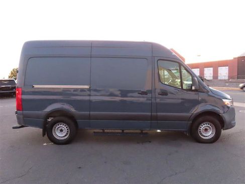 Used 2019 Mercedes-Benz Sprinter 144 image 9
