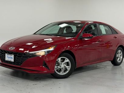 Certified 2022 Hyundai Elantra SE
