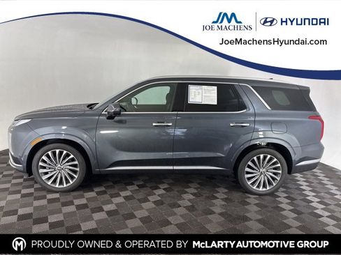 Used 2024 Hyundai Palisade Calligraphy image 6
