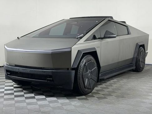 Used 2024 Tesla Cybertruck Cyberbeast AWD/4WD image 2