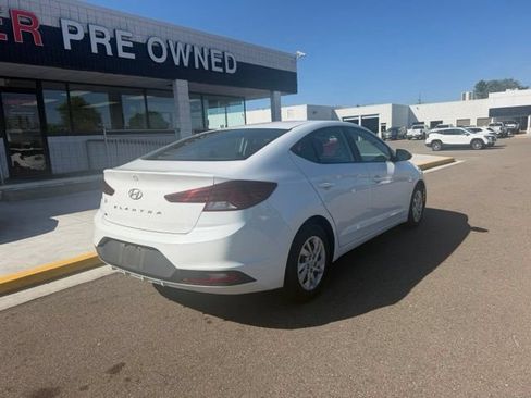 Used 2019 Hyundai Elantra SE FWD image 7