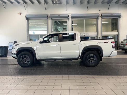 Certified 2025 Nissan Frontier PRO-4X w/ Pro Premium Package AWD/4WD image 4