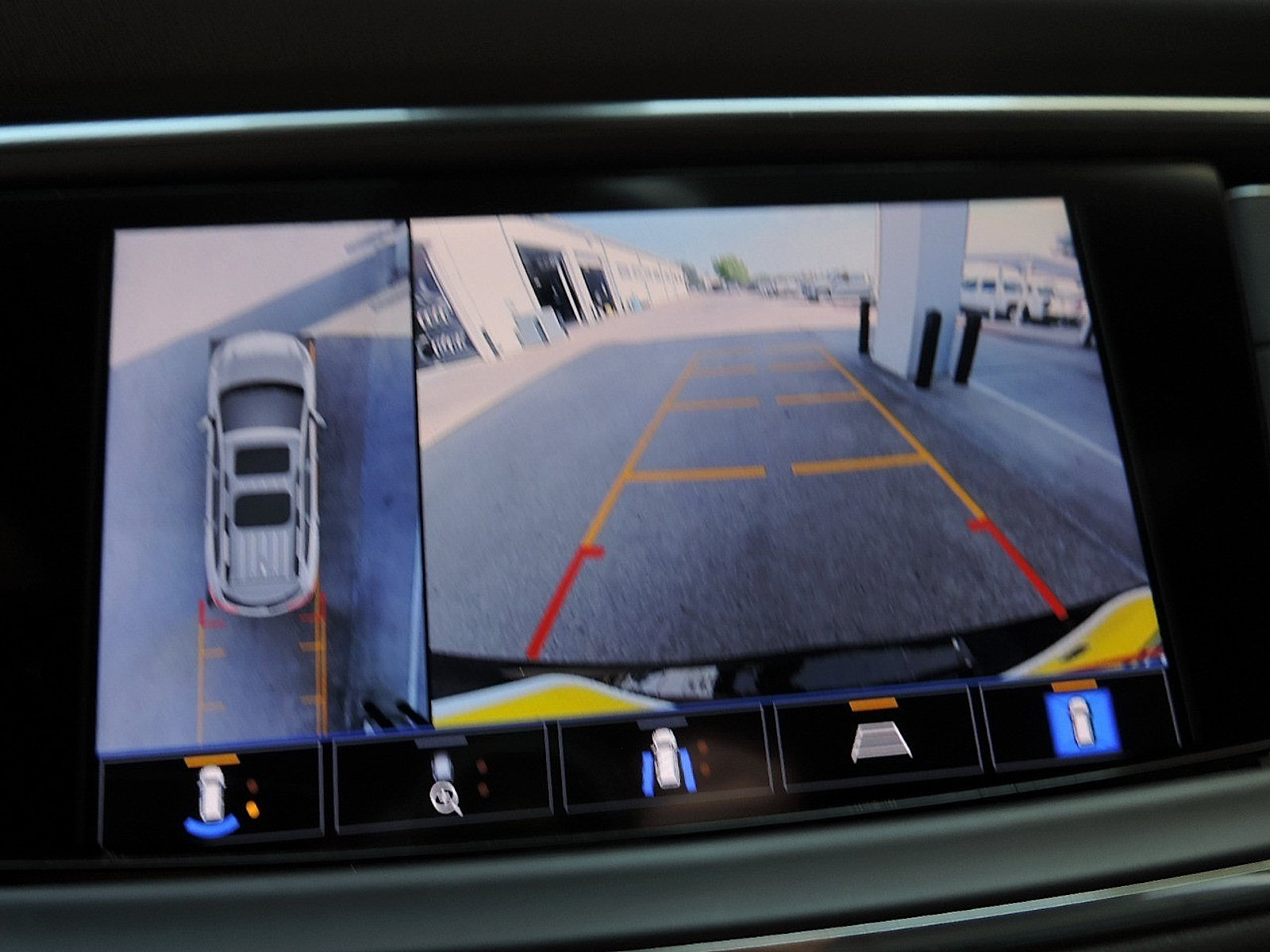 Certified 2022 Buick Enclave Avenir w/ Avenir Technology Package AWD/4WD image 30