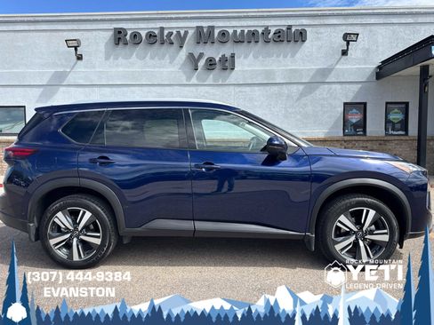 Used 2024 Nissan Rogue SL w/ SL Premium Package AWD/4WD image 2