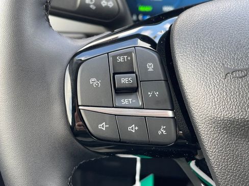 New 2025 Ford Escape Base w/ PHEV Premium Package image 8