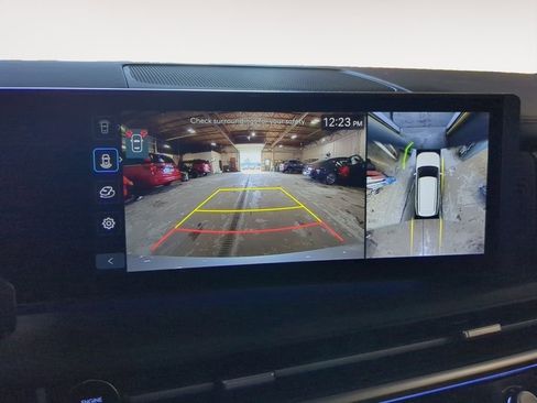 Used 2025 Hyundai Santa Fe Limited image 35