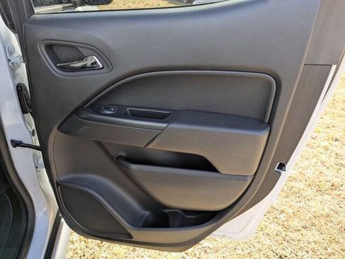 Used 2019 Chevrolet Colorado ZR2 image 34