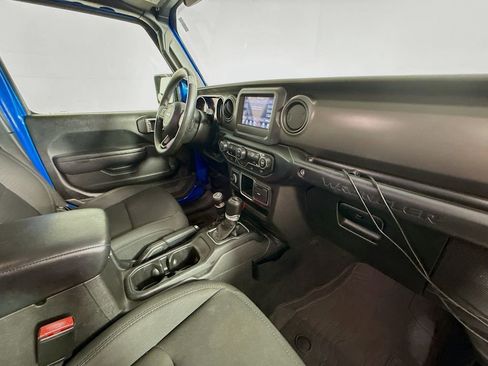 Used 2022 Jeep Wrangler Unlimited Sport AWD/4WD image 26