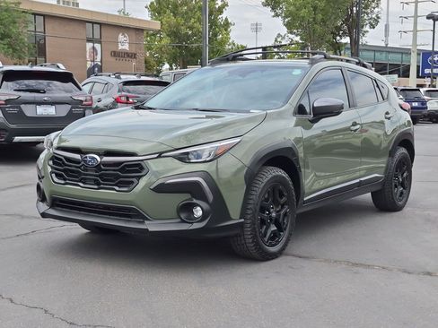 Used 2024 Subaru Crosstrek 2.5i Limited w/ Crosstrek Mirror Package AWD/4WD image 8