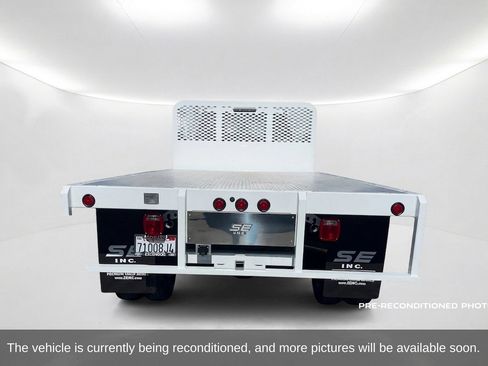 Used 2024 Ford F550 2WD Regular Cab Super Duty w/ XL Chrome Package image 7