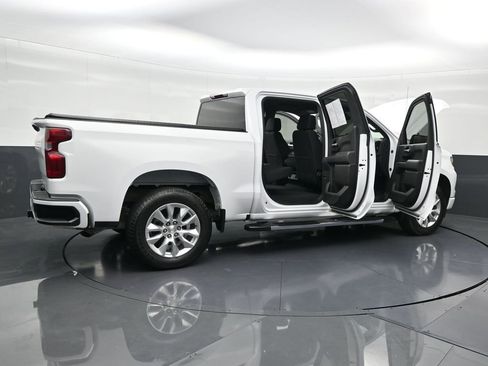 Used 2024 Chevrolet Silverado 1500 Custom image 32